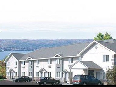 Red Carpet Inn and Suites Canandaigua