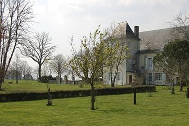 Chateau De Meracq