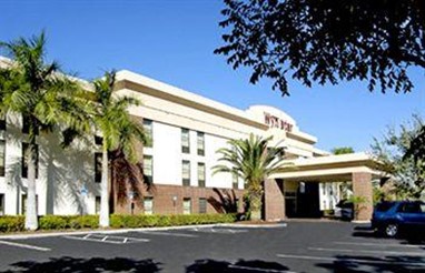 GrandStay Hotel & Suites Fort Myers