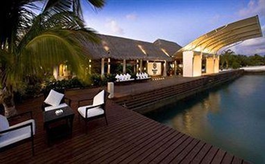 Sheraton Maldives Full Moon Resort & Spa