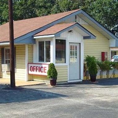College Inn Motel Henderson (Tennessee)