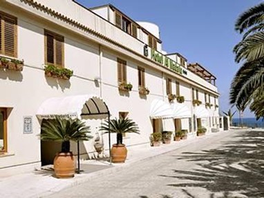 Hotel Al Madarig