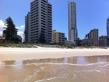 Dorchester On The Beach Apartments Gold Coast