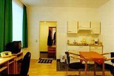 Appartement Pension 700m Zum Ring Vienna