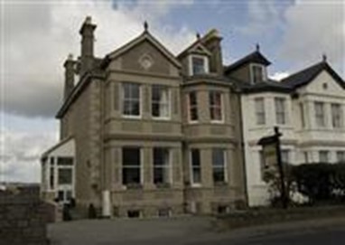 Highcliffe Guest House Falmouth