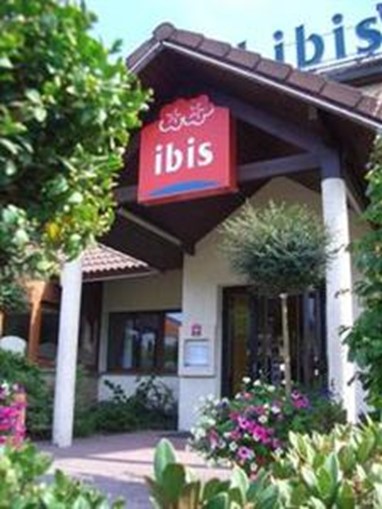 Ibis fols Res and Rev Hotel Evry