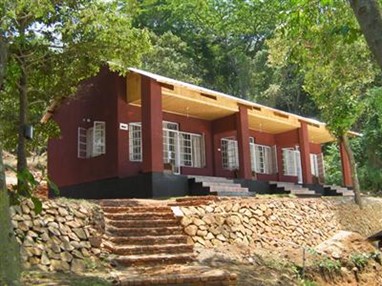 Kara O'Mula Country Lodge