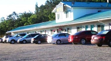 Richard Lake Motel