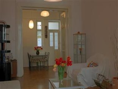 Danube Andrassy Apartment