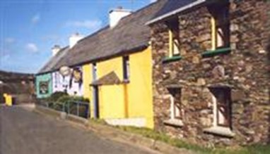O'Connors Guesthouse Cloghane