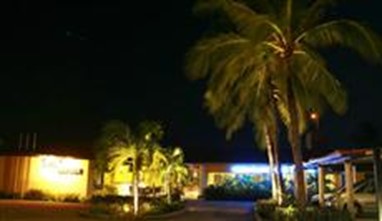Golfinho Hotel