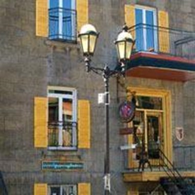 Le Jazz St. Denis Hostel Montreal