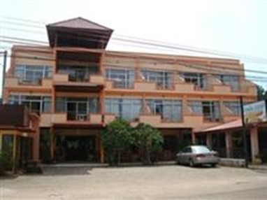 Chuan Phun Lodge
