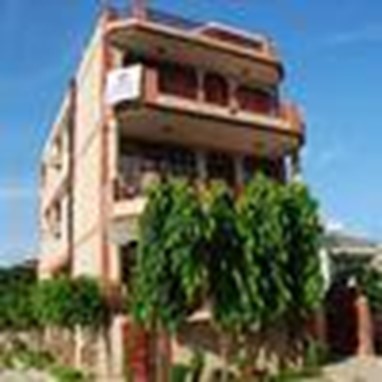 Crown Residence Bed and Breakfast Gurgaon
