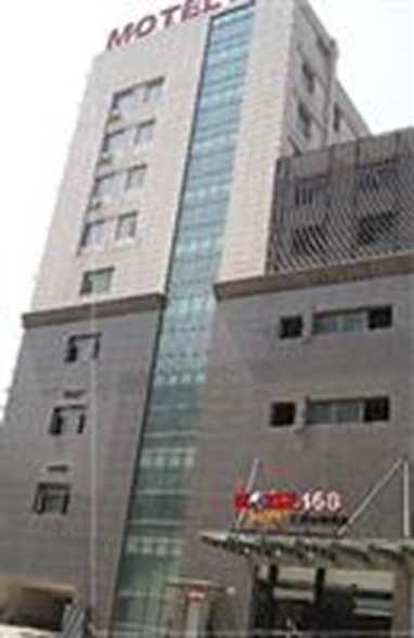 Motel 168 Chain Inn Shanghai Hongjing Road