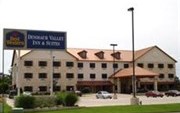 Dinosaur Valley Inn and Suites