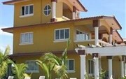 Hotel Las Olas Beach Resort
