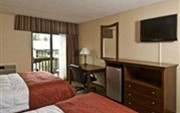 Clarion Inn & Suites Lake George