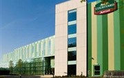 Courtyard by Marriott London Gatwick Airport Hotel