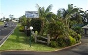 Colonial Palms Motel & Cabins