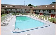 Admiralty Inn and Suites East Falmouth