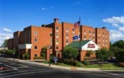 Hampton Inn and Suites Charlottesville - At The University