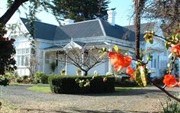 Huonville Guesthouse Bed and Breakfast