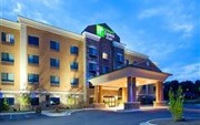 Holiday Inn Express Hotel & Suites Mount Airy South