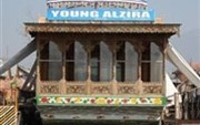 Young Alzira Group Of House Boats