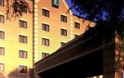 Embassy Suites Hotel Austin / Arboretum