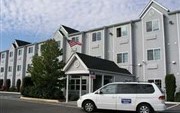 Auburn Travelodge Inn and Suites