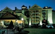Bearskin Lodge on the River Hotel