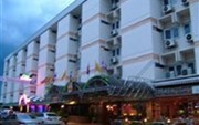 K.H. Chaophaya Inn