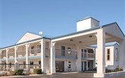 Pine Bluff Days Inn and Suites