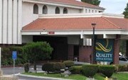 Quality Inn & Suites Lake Forest