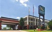 Quality Inn & Suites Cattle Baron Fort Worth