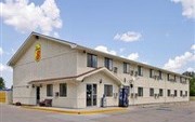 Grand Forks Super 8 Motel