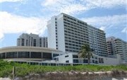 Deluxe Suites at Castle Beach Miami Beach