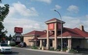 Econo Lodge Inn & Suites Lethbridge