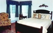 Oakwood Inn Bed and Breakfast