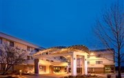Holiday Inn Express Milwaukee- West Medical Center