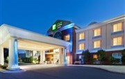 Holiday Inn Express Hotel & Suites Dillsboro