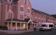 Country Inn & Suites Plymouth