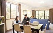 Oxley Court Serviced Apartments Canberra