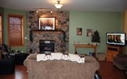 Keremeos Creek Crossing by Apex Accommodations