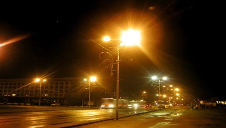 Новополоцк ночью: Площадь Строителей