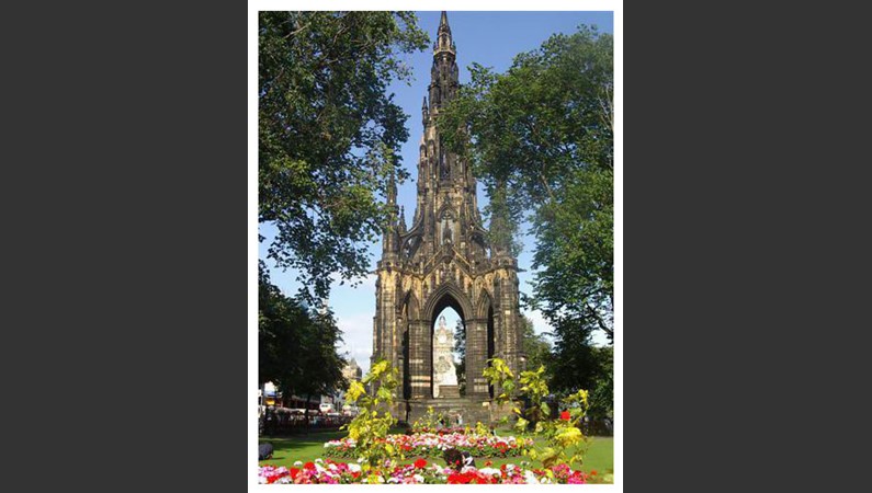 Эдинбургский памятник Вальтеру Скотту