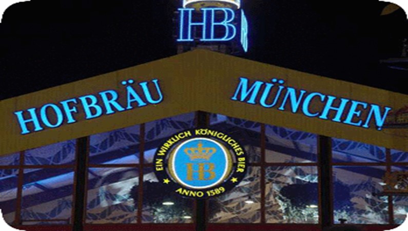 Пивной шатёр Hofbrauhau является самым популярным - имя ему сделал сам
Гитлер, когда-то выступавший в этой мюнхенской пивной.