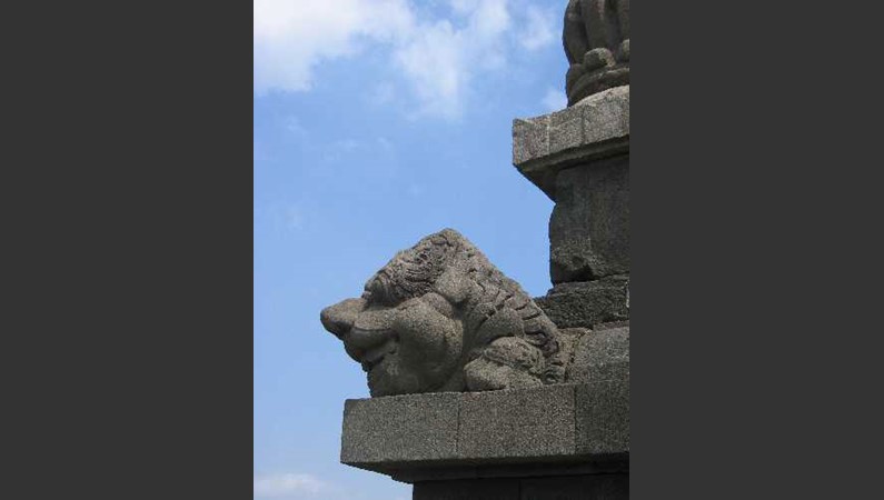 Фрагмент декора храма Промбанан на Яве