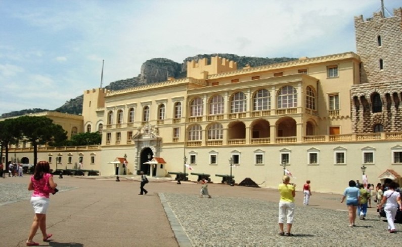 Дворец в Монако